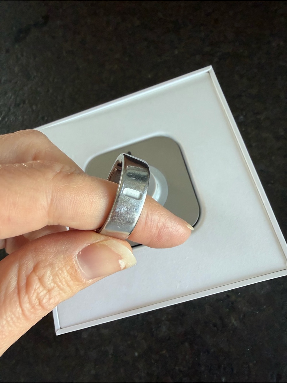 Silver Oura 4 - size 10 - Picture 5 of 6